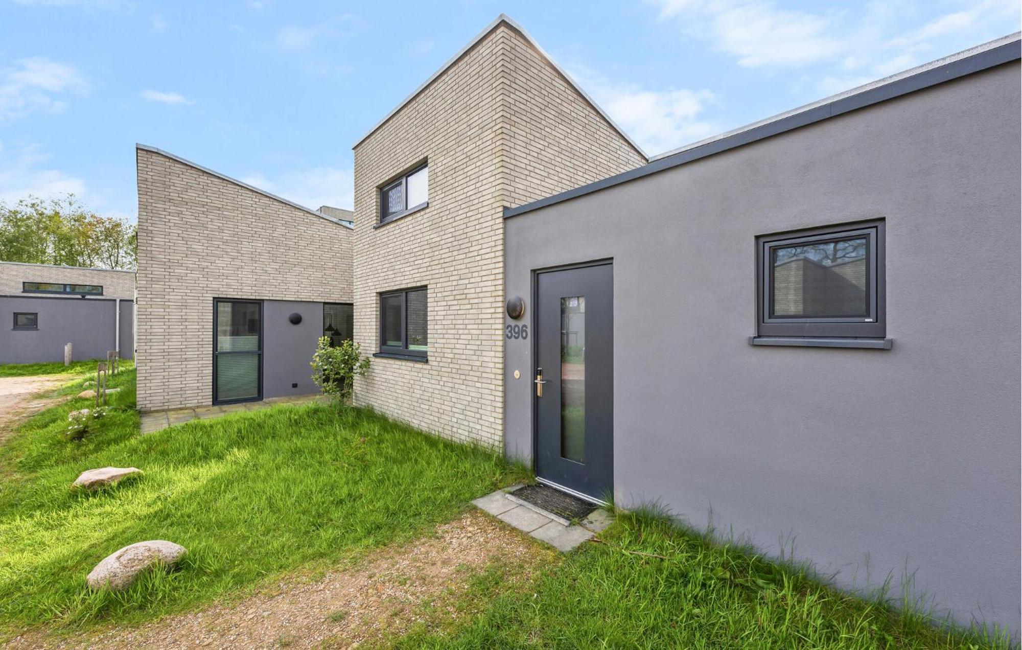 Beautiful Home In Lembruch-Duemmer See With Wifi Exterior photo